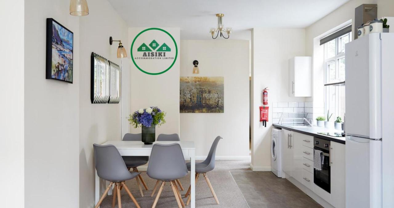Aisiki Living At Alexandra Road, 2 Bedrooms & 2 Bathrooms With King Or Twin Beds And With Free Wi-Fi & Parking Watford  Kültér fotó